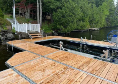 Custom-sized aluminum dock platform